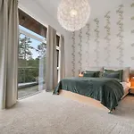 Vy - House In *