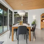 Villa Vy - House In Bergen