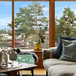 Βίλα Vy - House In *