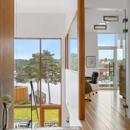 Villaer House In