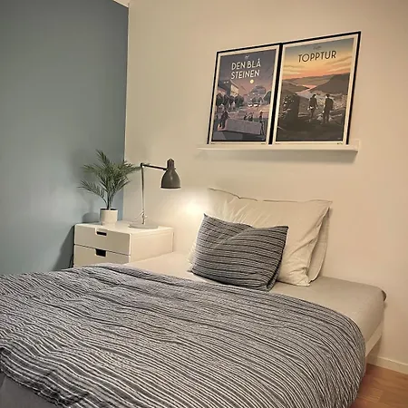 Vy - A Gem With Private In * Μπέργκεν