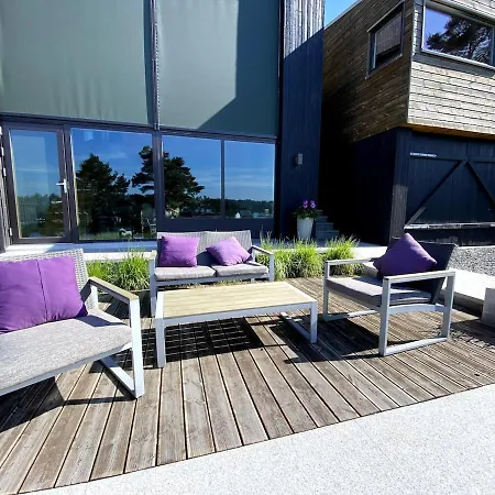 Vy - A Gem With Private In *