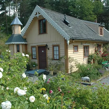 House In Villaer