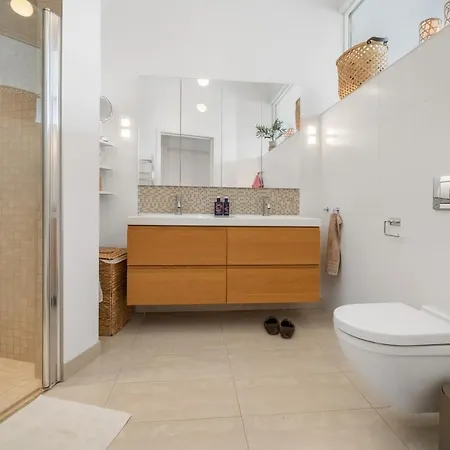 Vy - A Gem With Private In Villa