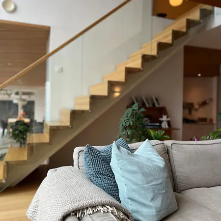 Vy - A Gem With Private In *