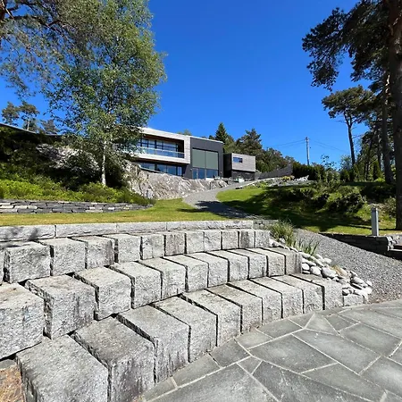 Villaer House In