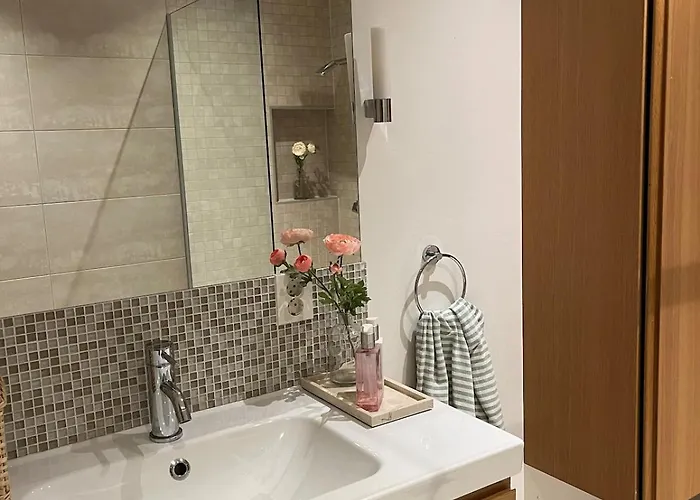 Vy - A Gem With Private In 卑爾根