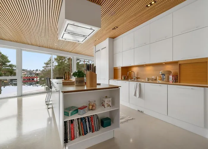 Villa Vy - Beach House In Bergen Willa